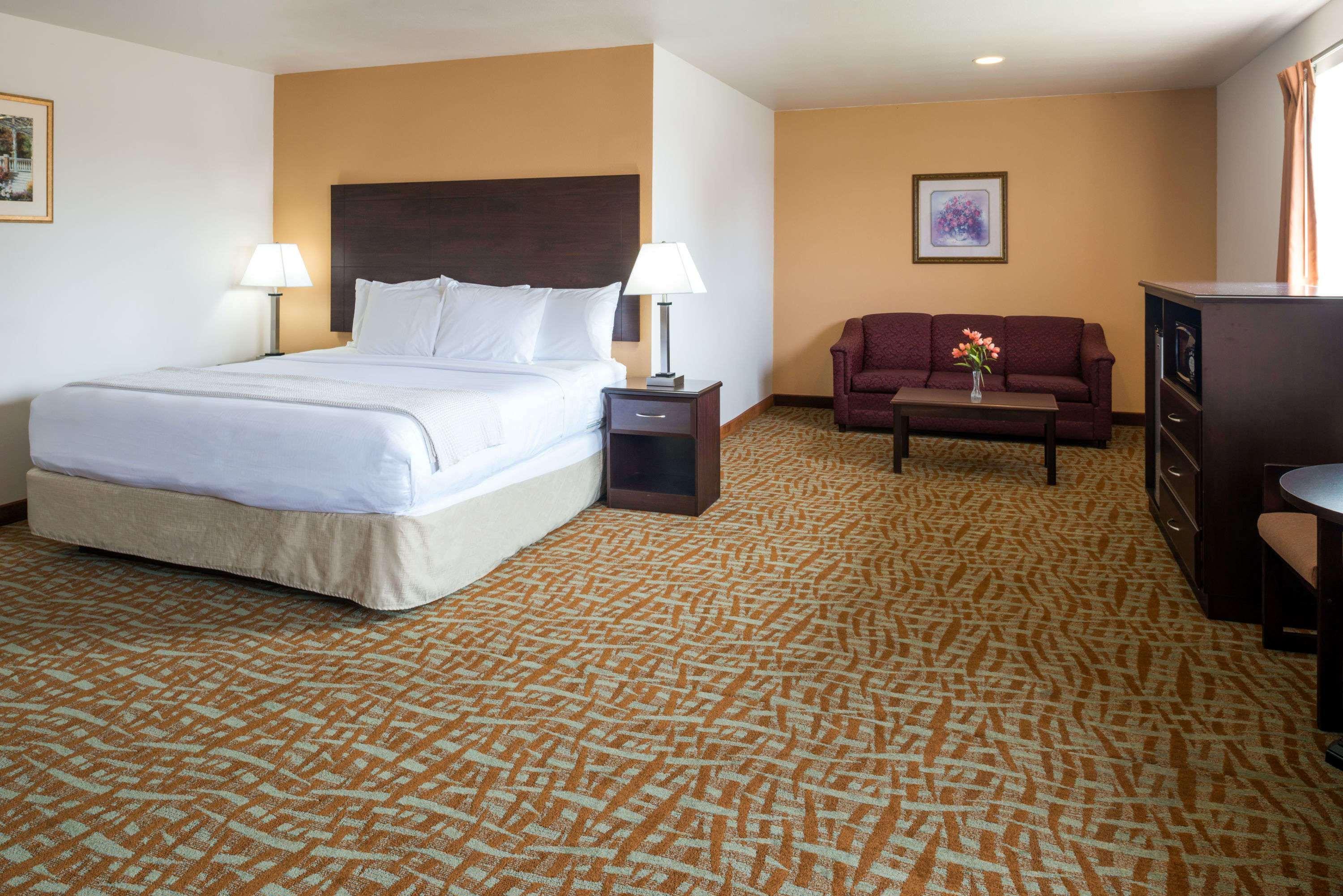 Days Inn & Suites By Wyndham Spokane Airport Airway Heights Exteriör bild