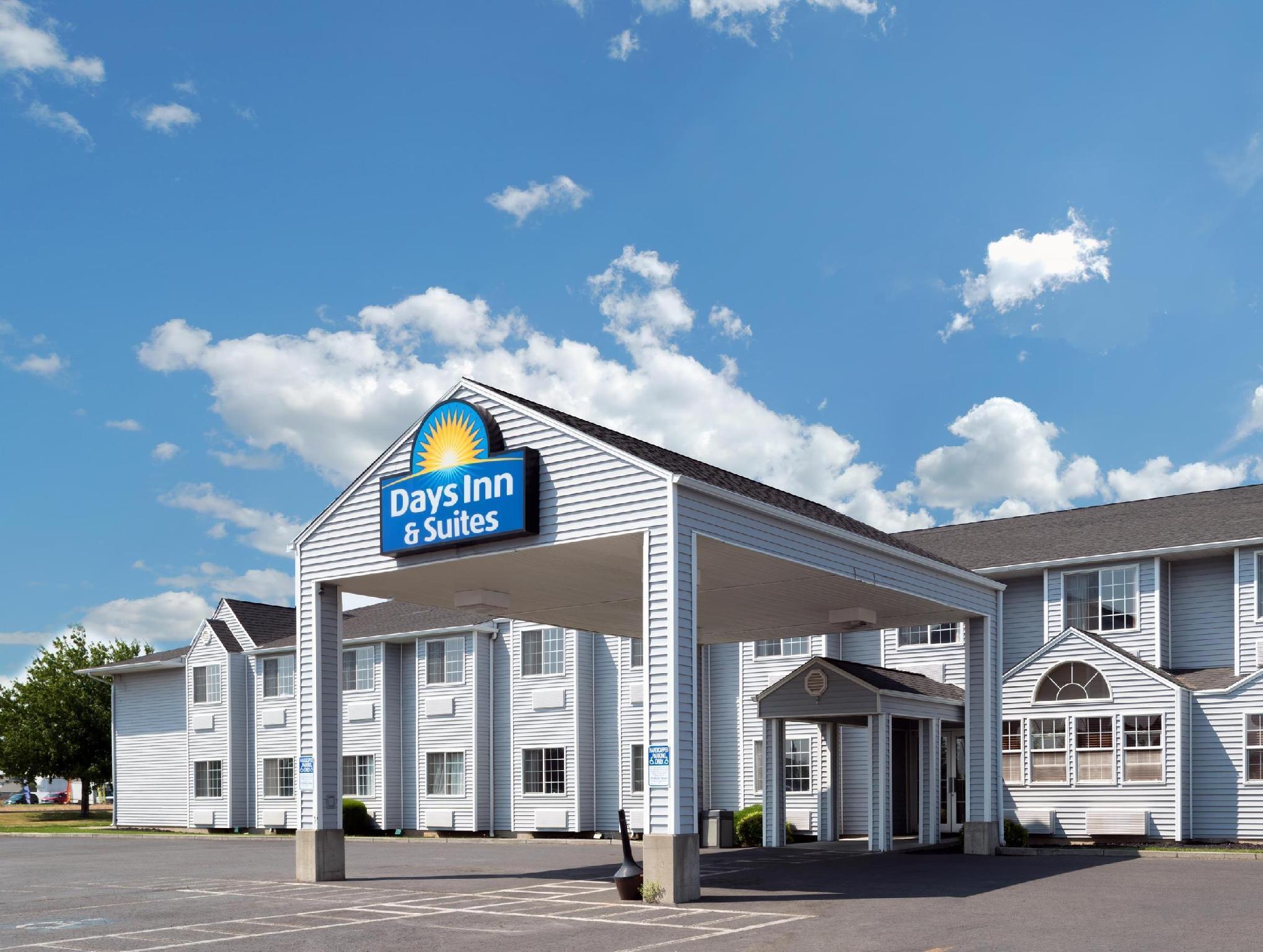 Days Inn & Suites By Wyndham Spokane Airport Airway Heights Exteriör bild